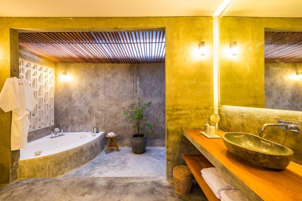 Romantic - Stylish - High End 1Br Villa Canggu  Bagian luar foto